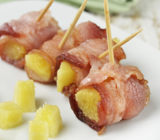 Une recette de bouchées d'ananas au bacon (super facile!)