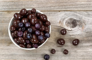 Les bleuets enrobés dans le chocolat noir (style Glosette de bleuets)