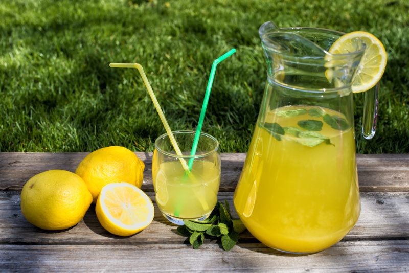 Recette de limonade maison toute fraîche (avec du vrai citron!)