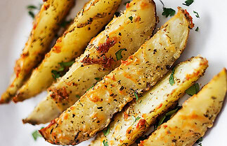 Pommes de terre cuite à l'ail et au parmesan (Miam!)