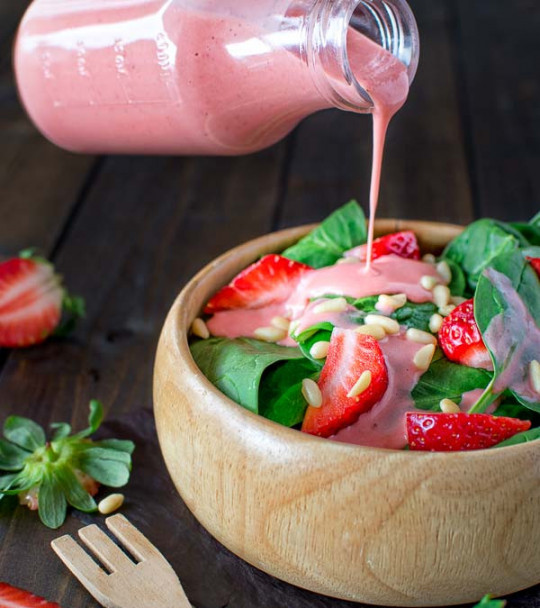 Recette facile de vinaigrette aux fraises!