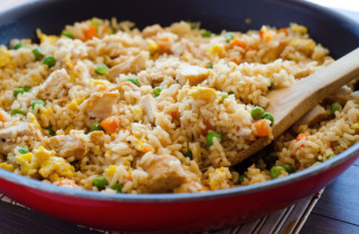 Recette facile de riz frit au poulet!