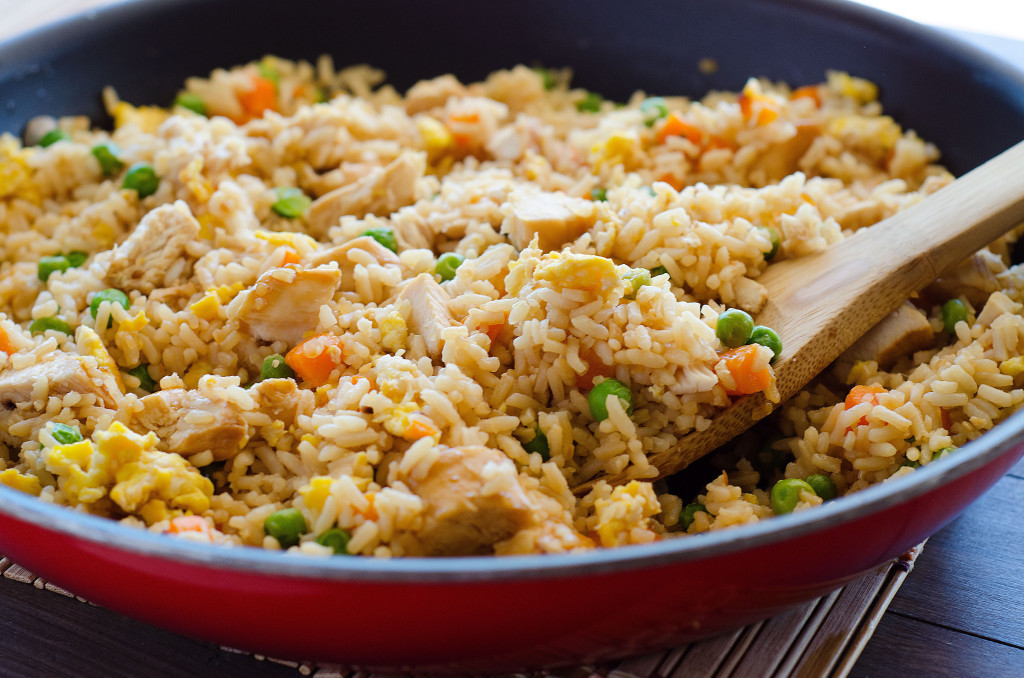 Recette facile de riz frit au poulet!