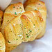 Recette facile de croissant au fromage, au beurre et à l'ail