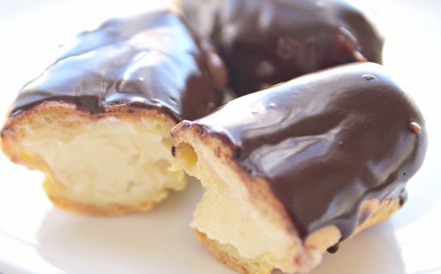Les meilleurs éclairs au chocolat au monde!