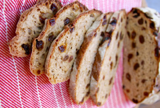 Recette facile de pains à la cannelle et raisins secs!