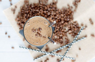 La recette facile de café glacé au shake de protéines!