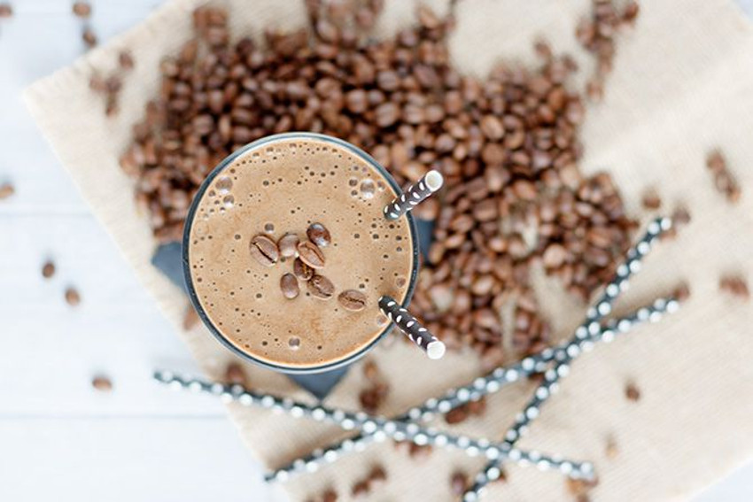 La recette facile de café glacé au shake de protéines!