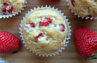 La recette facile de muffins aux fraises!