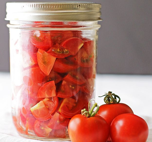 Conserve De Tomates En Dés