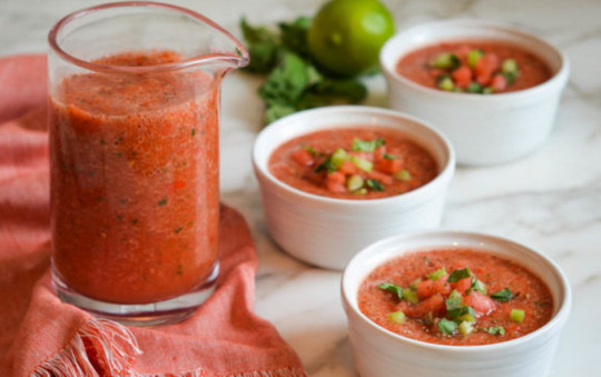 La meilleure recette de gaspacho au melon d'eau!