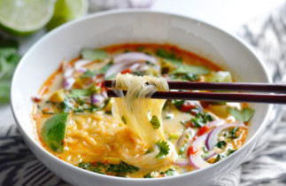 La meilleure recette de soupe thaï au légumes et curry!
