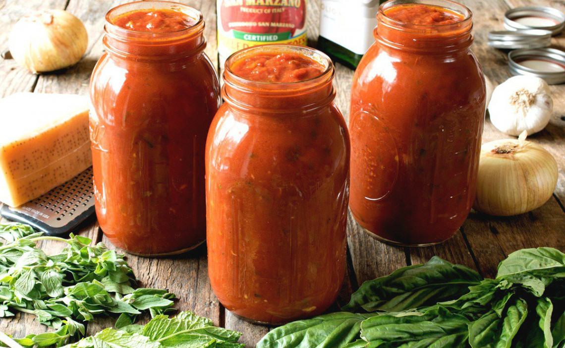 La meilleure recette parfaite de sauce tomates à l'italienne!