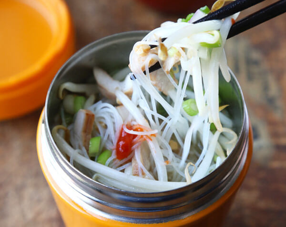 La recette facile de soupe thaïlandaise dans une tasse!
