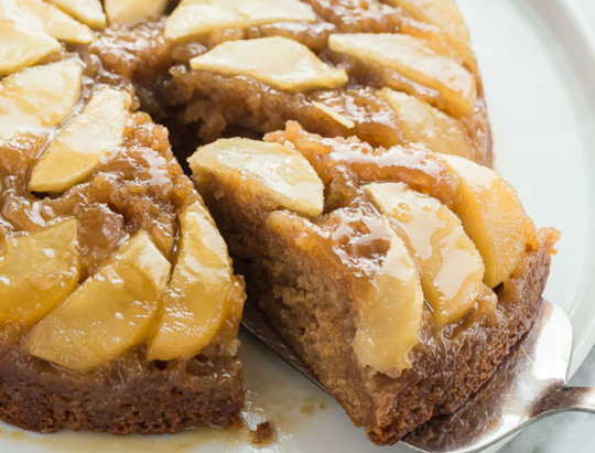 La meilleure recette de gâteau renversé aux pommes (Très facile à faire!)