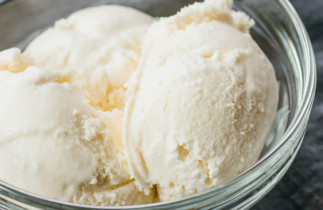 Une délicieuse recette de crème glacée maison pour la diète cétogène!
