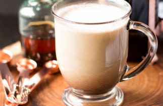 La meilleure recette de café latte à l'érable (Très facile à faire!)