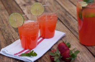 La recette facile de limonade alcoolisé aux fraises et à la Tequila!
