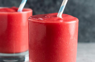 La meilleure recette de smoothie aux fraises et melon d'eau (Super facile à faire!)