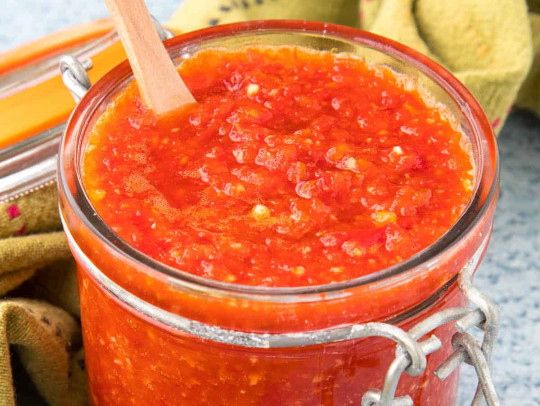La recette de sauce sambal oelek maison la plus facile à faire!