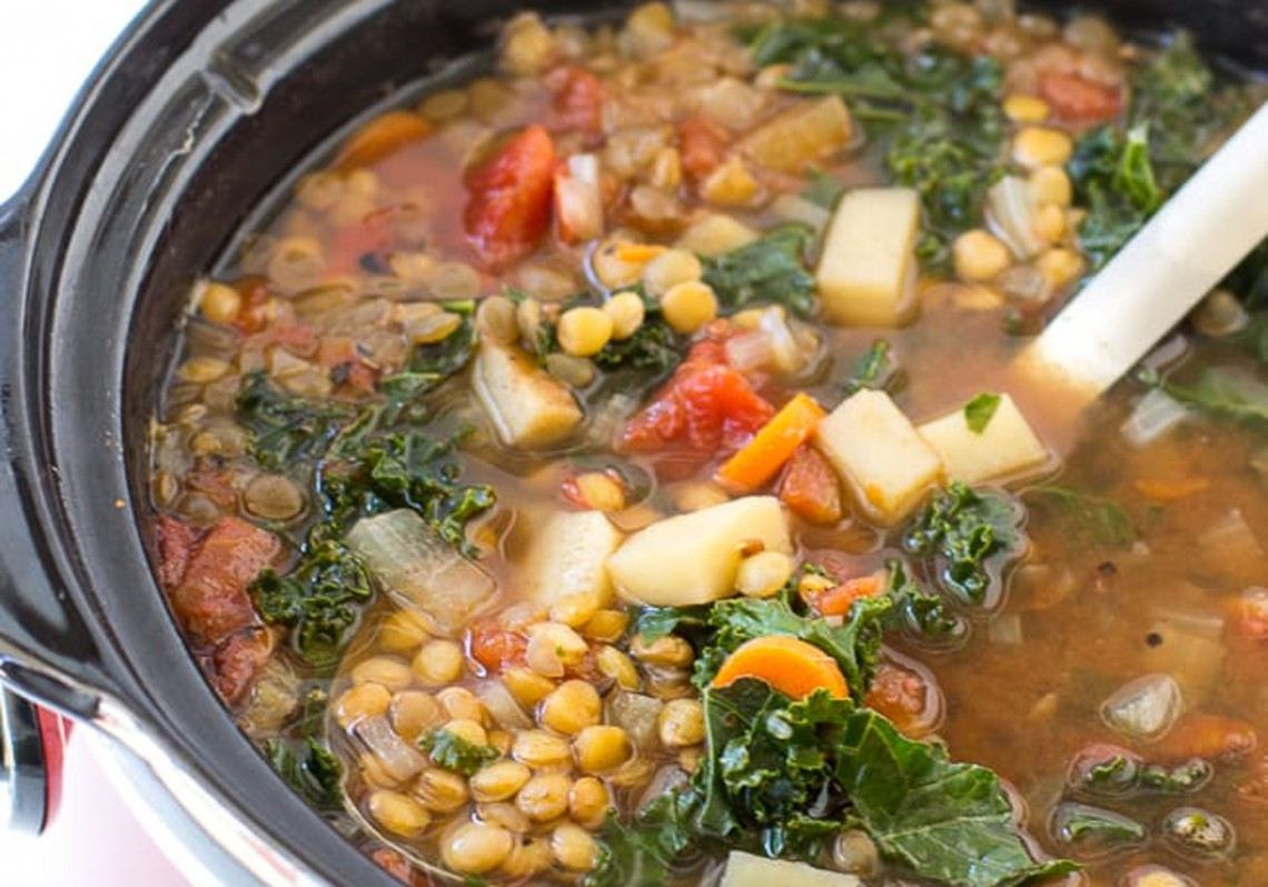 La meilleure recette de soupe au légumes et lentilles dans la mijoteuse!