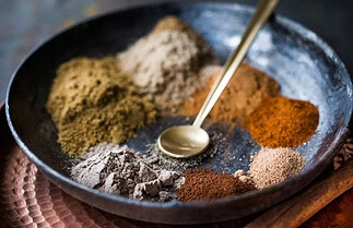 La recette pratique d'épices Garam Masala (Facile et économique!)