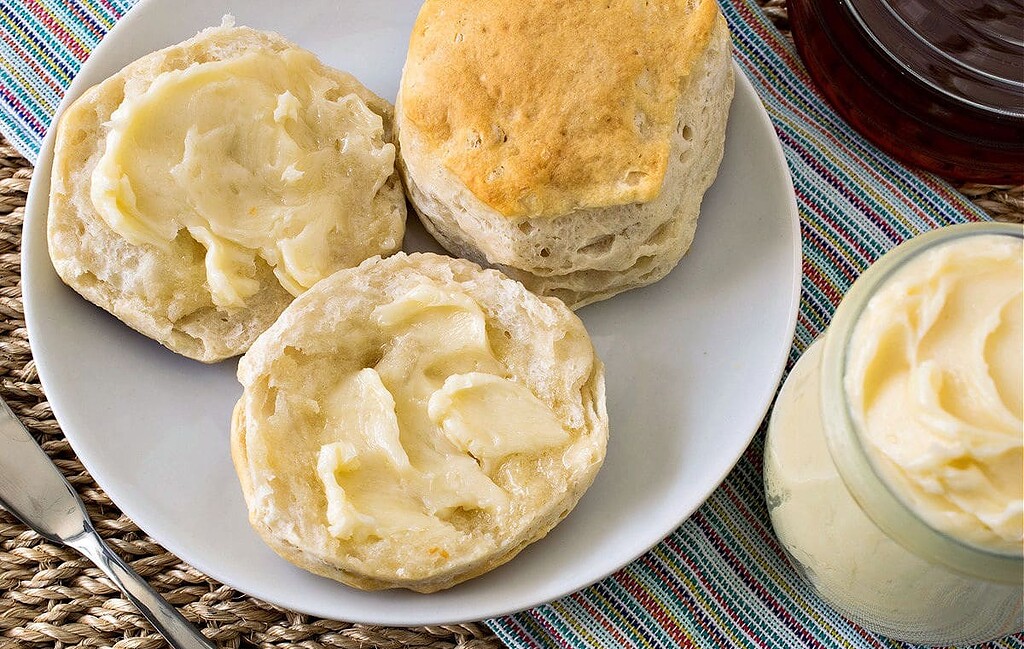 La meilleure recette de beurre maison (Très facile à faire!)