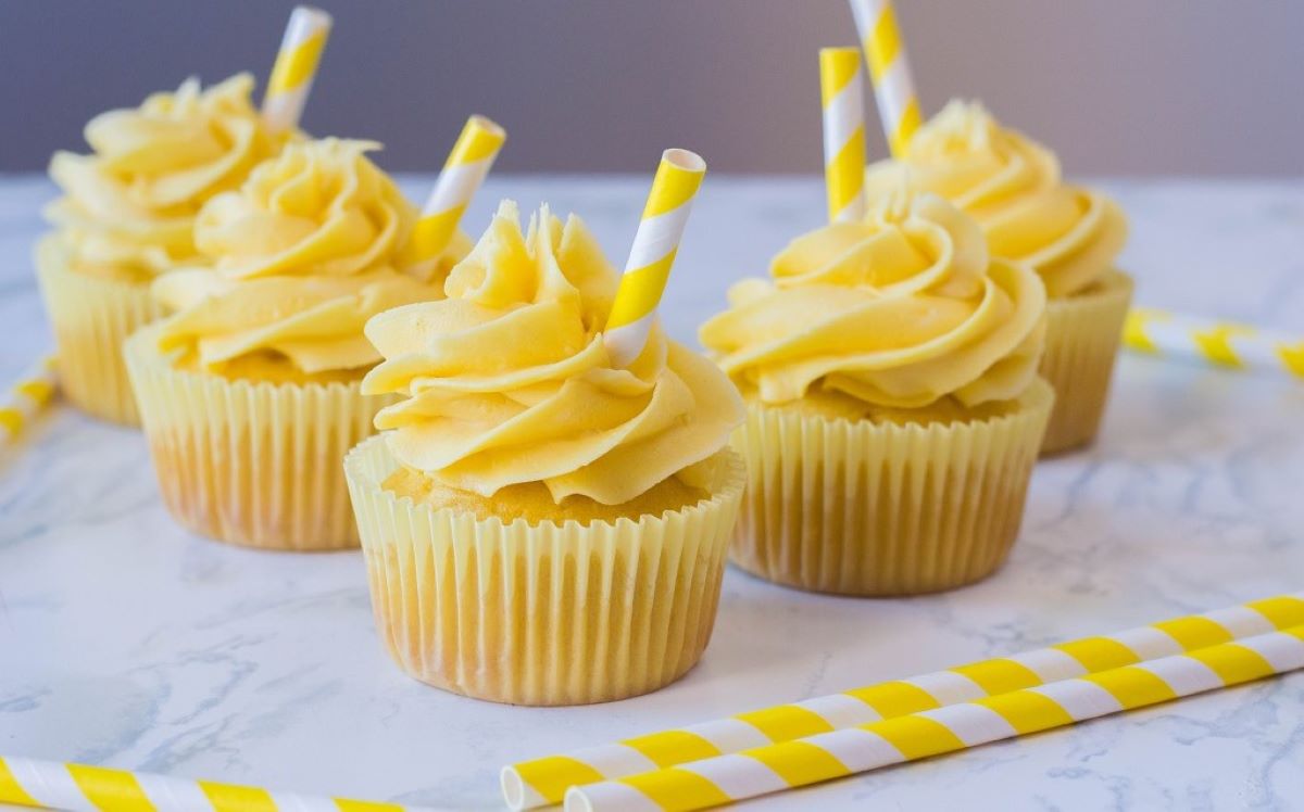 Moules à cupcakes - 45 caissettes papier - jaune