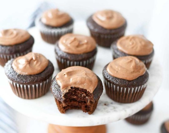 Recette de cupcake mayo-chocolat: Parfaitement moelleux!