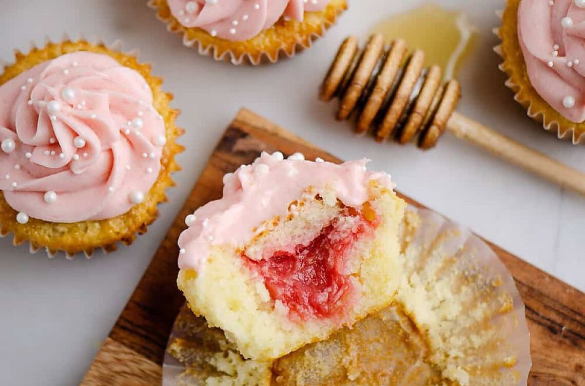 Recette de cupcakes miel et rhubarbe : douceur et acidité