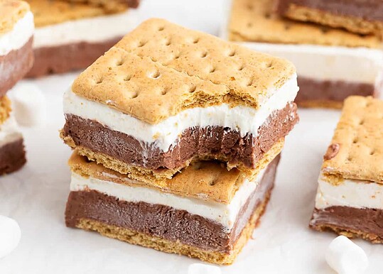 S'mores gelés : une version rafraîchissante du classique