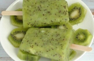 Popsicles au kiwi : une collation rafraîchissante et nutritive