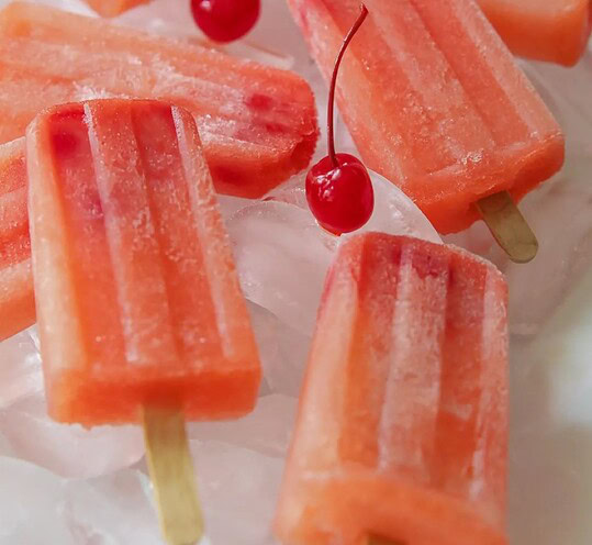 Popsicles au Shirley Temple : recette rafraîchissante et facile