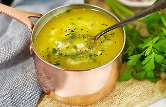 La recette parfaite de sauce au beurre ail citron pour votre homard